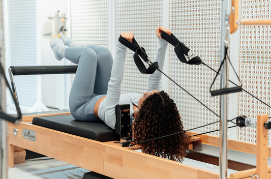 Reformer Pilates vs. klassisches Pilates – die wichtigsten Unterschiede